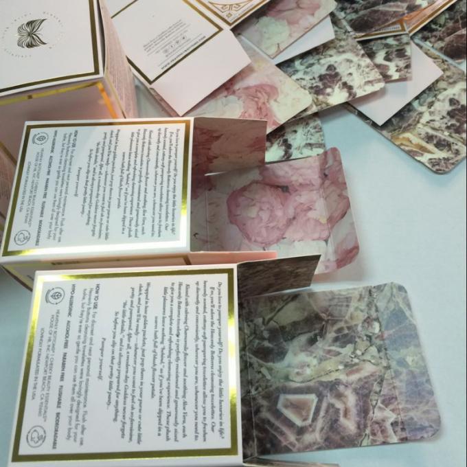 プレミアムスキンケア製品パッケージング