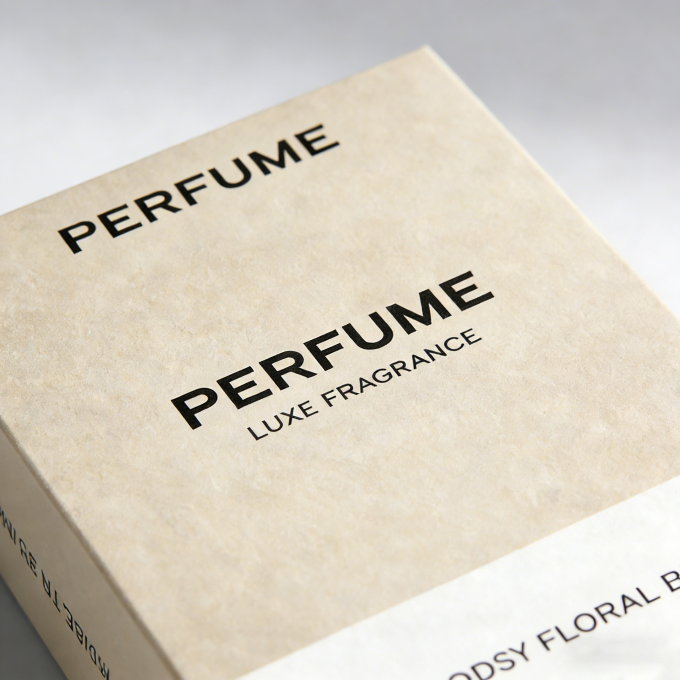 香水パッケージの4色印刷品質実証