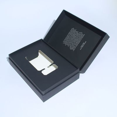 白と黒の香水ギフトボックス パーソナルロゴで皮膚ケアに適した小さなパッケージボックス